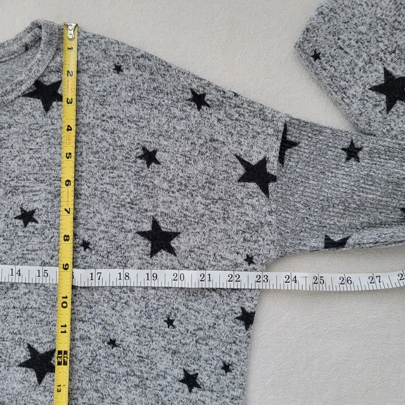 Fitted Sleeves Loose Fit Stretchy Viscose Stars Sweatshirt EUC Women's S grey - Picture 2 of 11